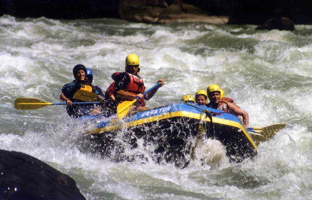  Rafting en Aveyron en primavera